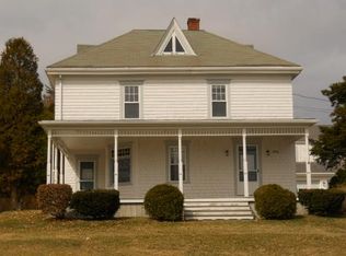 594 Indian Ave, Middletown, RI 02842