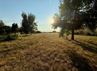 9620 Valley Rd, Joshua, TX 76058