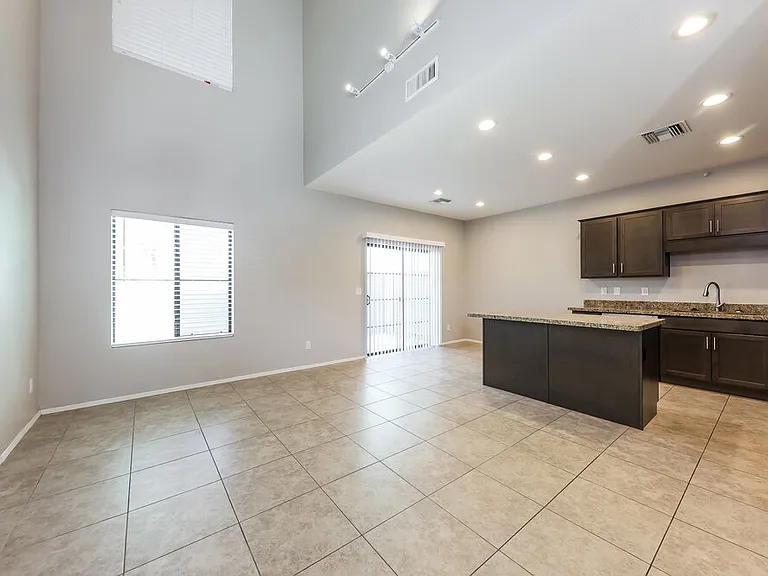 18777 N 43rd Ave #40 — Photo 4