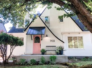 703 SE Peacock Ln, Portland, OR 97214