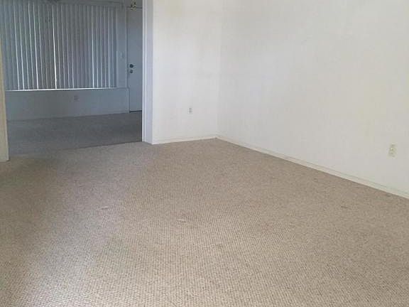 5th image of 11809 N Balboa Dr