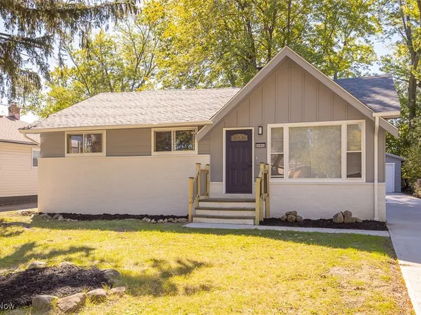 22812 Felch St, Warrensville Heights, OH 44128