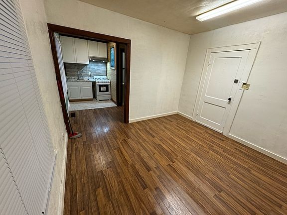 5th image of 3460 W 16th St #B