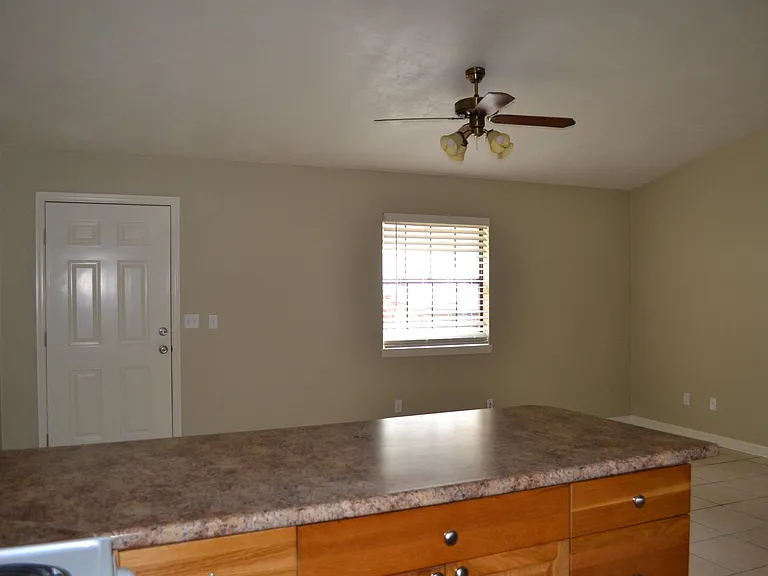 2041 Continental Ave — Photo 13