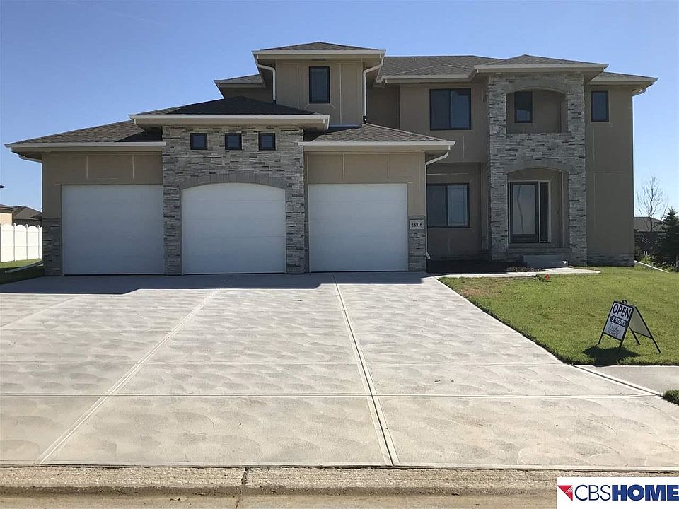 1st image of 18916 Cypress Dr
