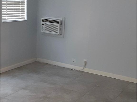 4th image of 11 Kingfisher Ln