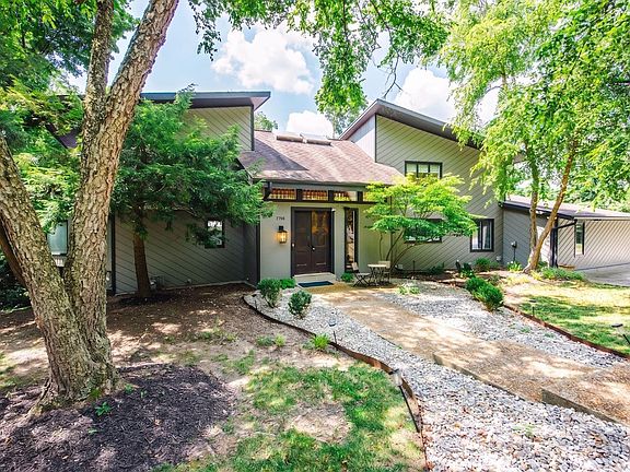 2nd image of 7708 Creekwood Ln