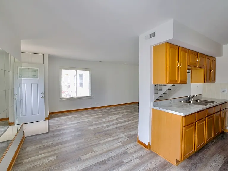 1483 Cornell Ct #1483 — Photo 8