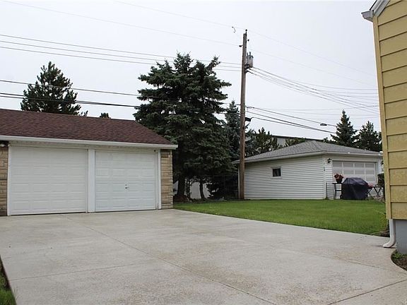 3rd image of 84 Wallace Ave