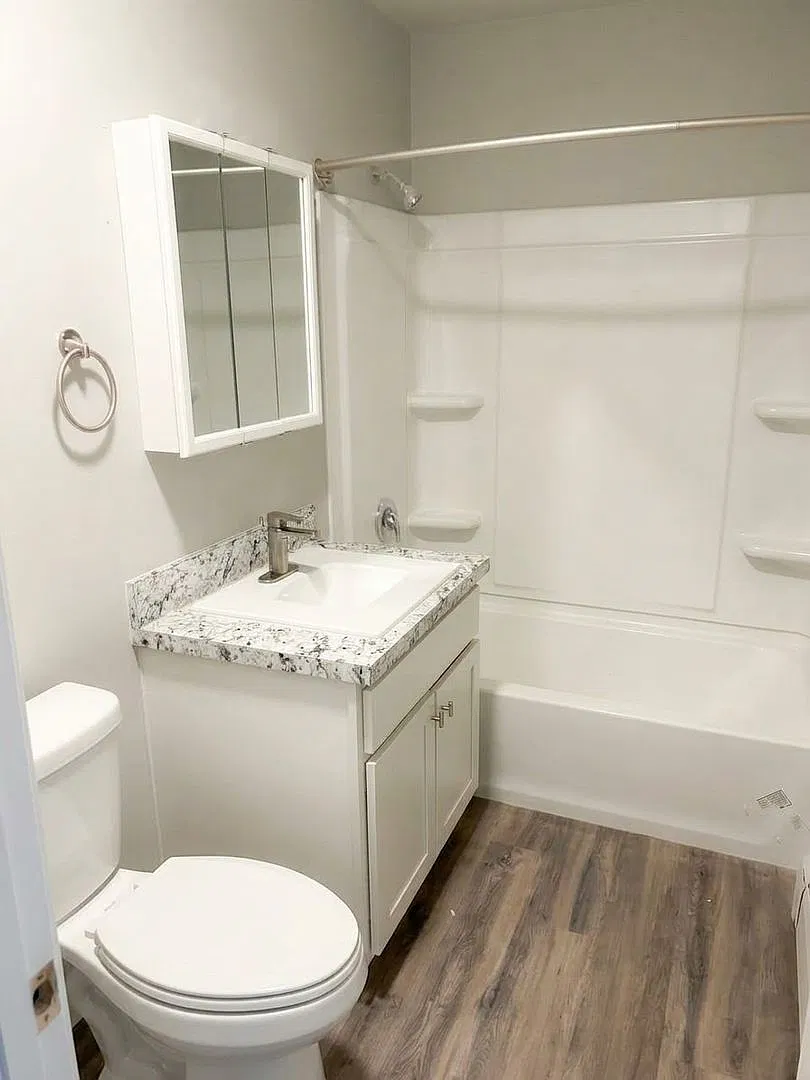 Harrison House Apartments — Photo 3