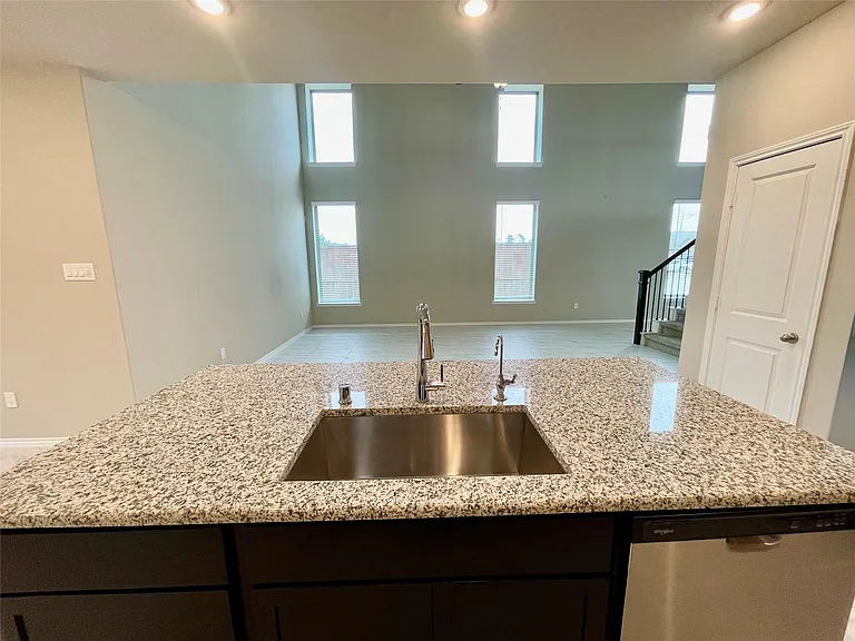553 Sand Branch Dr — Photo 13