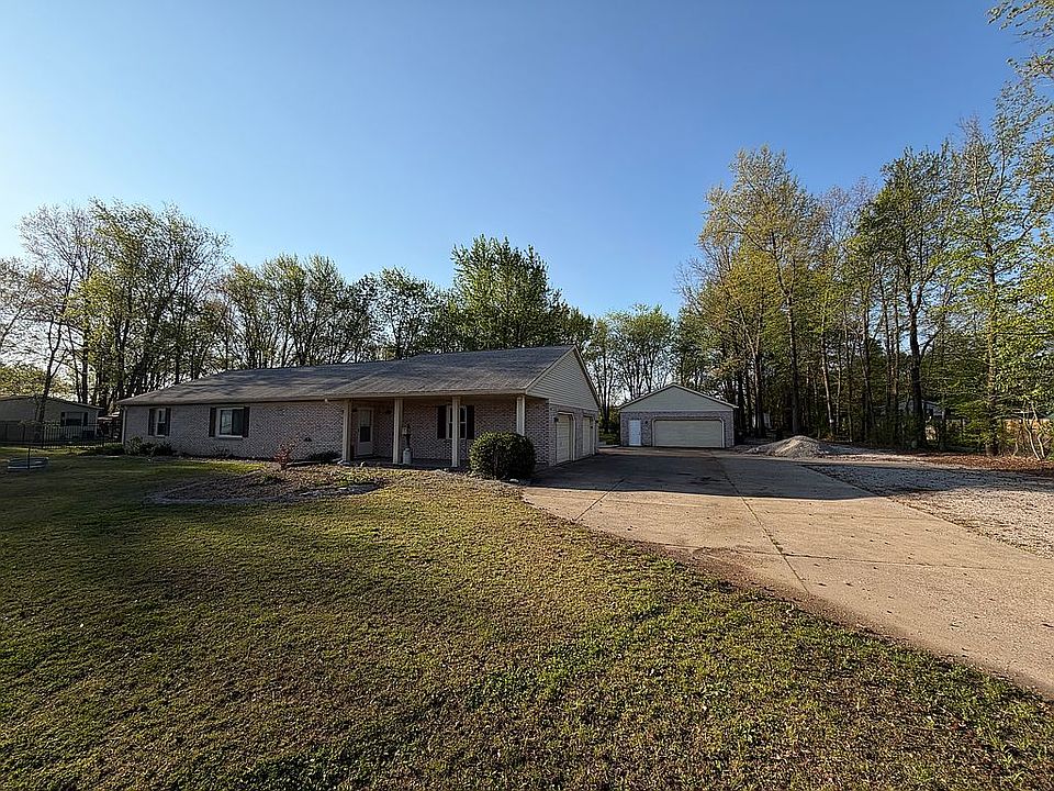 1st image of 4419 Fickas Rd