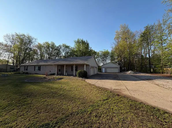 4419 Fickas Rd, Evansville, IN 47714