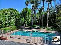 3rd image of 5224 Reseda Blvd