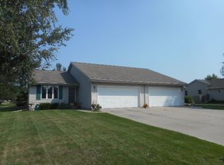 3701-3703 Pintail Dr, Janesville, WI 53546