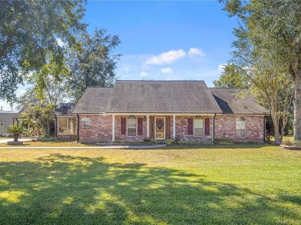 1411 Tanya Ln, Lake Charles, LA 70611