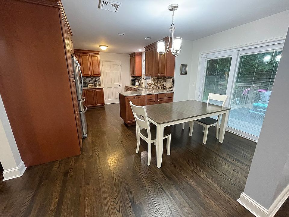 1st image of 25 N Ocean Ave