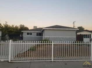 1914 Clinton St, Delano, CA 93215