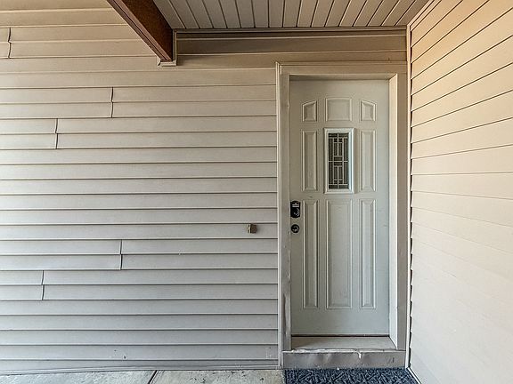 3rd image of 1120 Kara Dr #1120