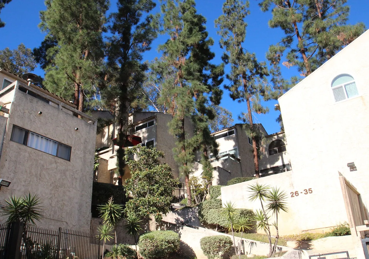 Move In Special! Beautiful 2 BD, 2 BA Condo in the Heart of La Mesa! — Photo 3