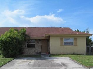 3829 Van Cott Cir, West Palm Beach, FL 33403