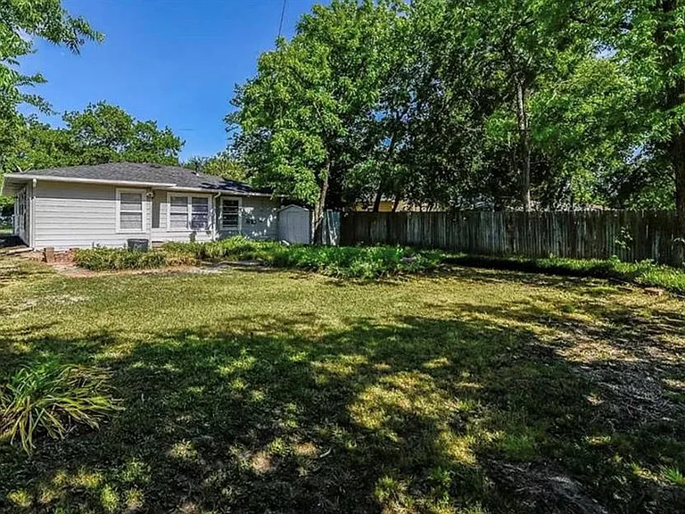 1508 N Highland Ave — Photo 16