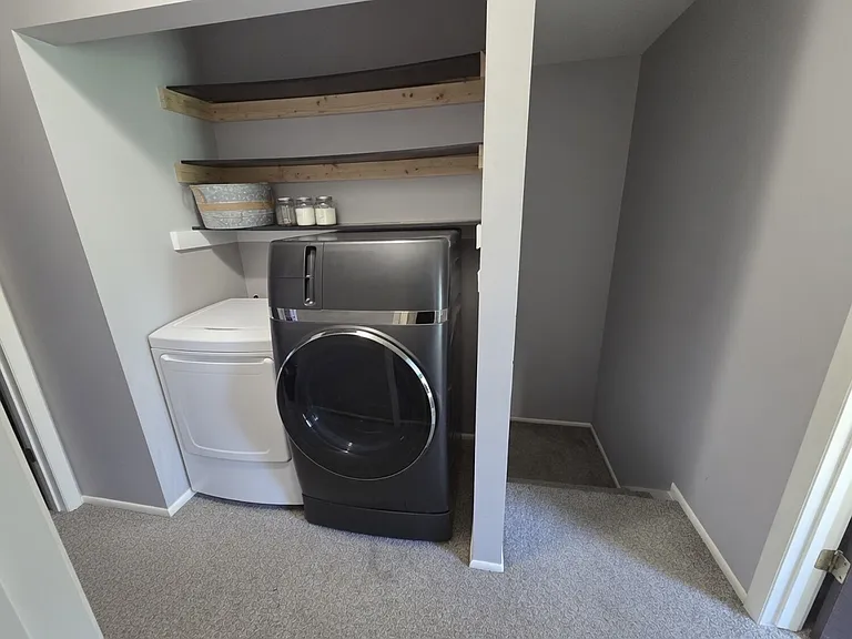 1561 W Ponderosa Ln — Photo 33
