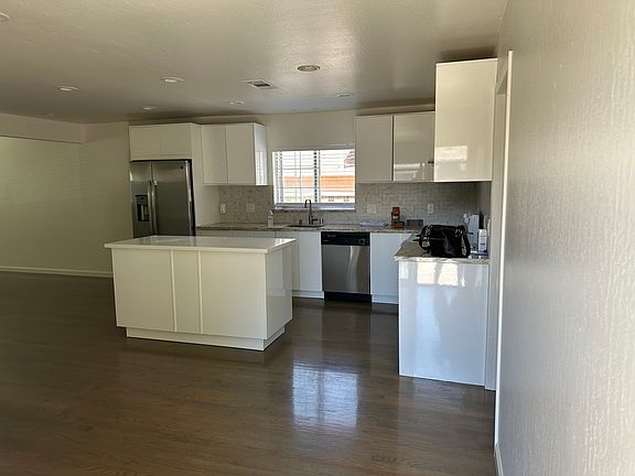 3rd image of 1364 Selo Dr