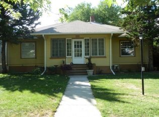 17 S Stacy Ave, Miles City, MT 59301