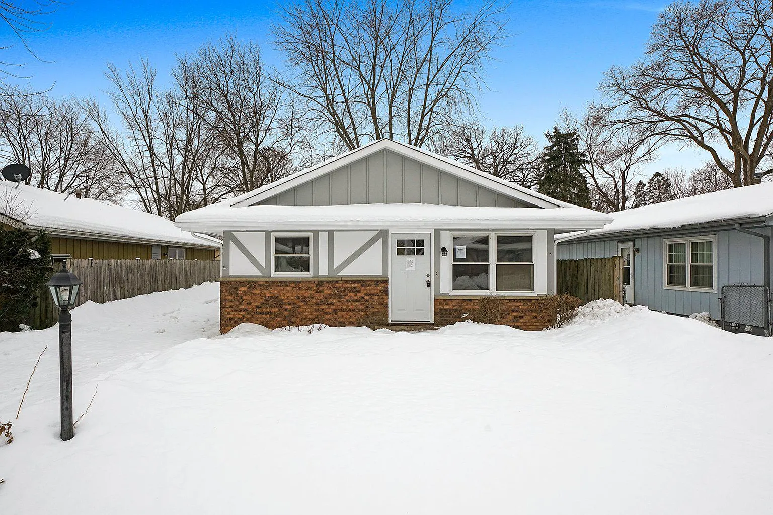 19435 W Hoag Ct photo 1