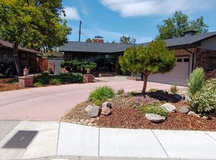 1475 McKinley Dr, Reno, NV 89509