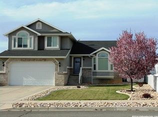 1294 W 1950 N, Clinton, UT 84015