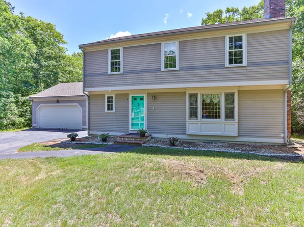 4 Carver Drive, Sandwich, MA 02563