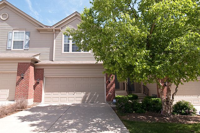 1st image of 932 Kings Canyon Dr