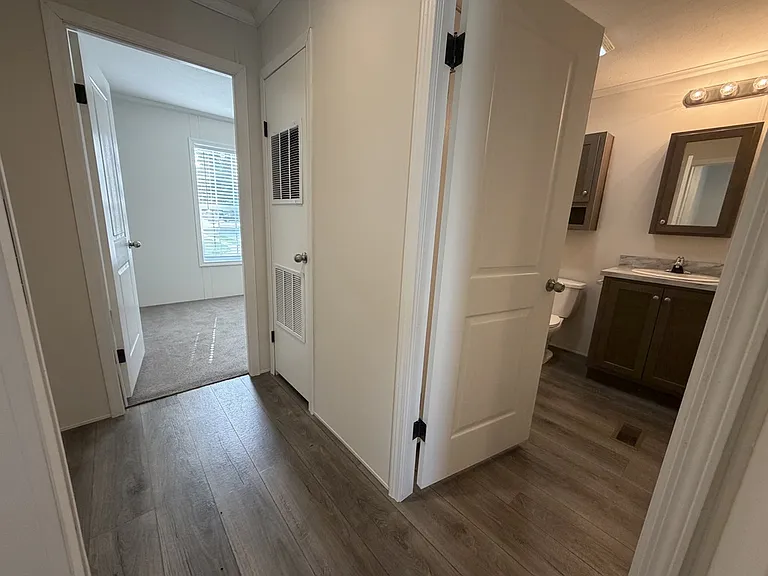 38000 Le Chateau Blvd #455 — Photo 16