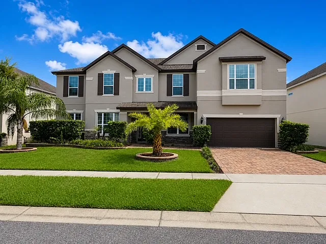 2103 Candlenut Cir