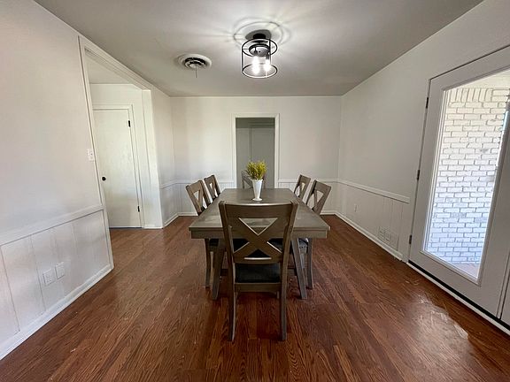 5th image of 119 Cherry Ave