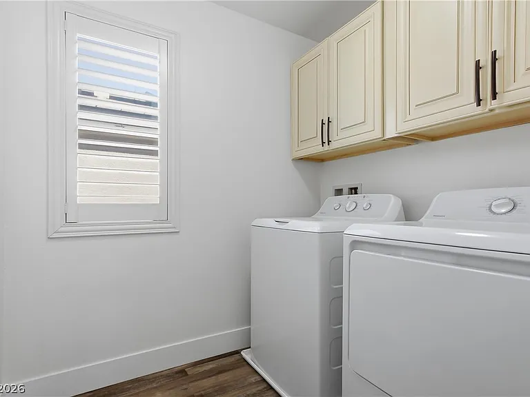 1053 Cactus Rock St — Photo 30