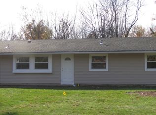 33 Stillwell Rd, Kendall Park, NJ 08824