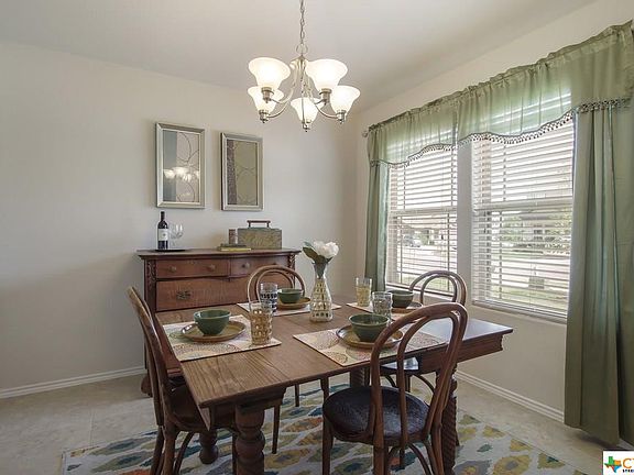 3rd image of 10461 Queensland Way