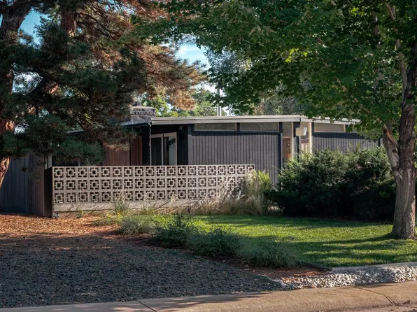 4721 E Idaho Pl, Denver, CO 80222