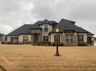 19100 E Twin Creeks Dr, Owasso, OK 74055