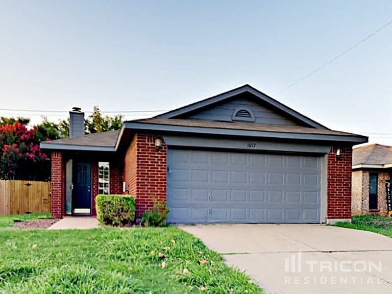 1st image of 1017 Olivewood Ln