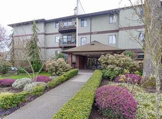 Chestnut Grove, Victoria, BC V8R 1L4