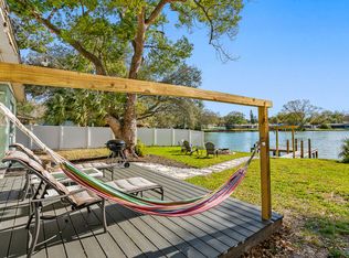 2112 W Hiawatha St, Tampa, FL 33604