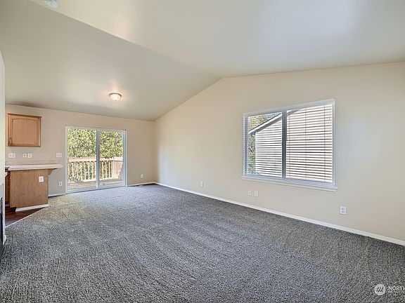 4th image of 10224 10th Avenue Ct S