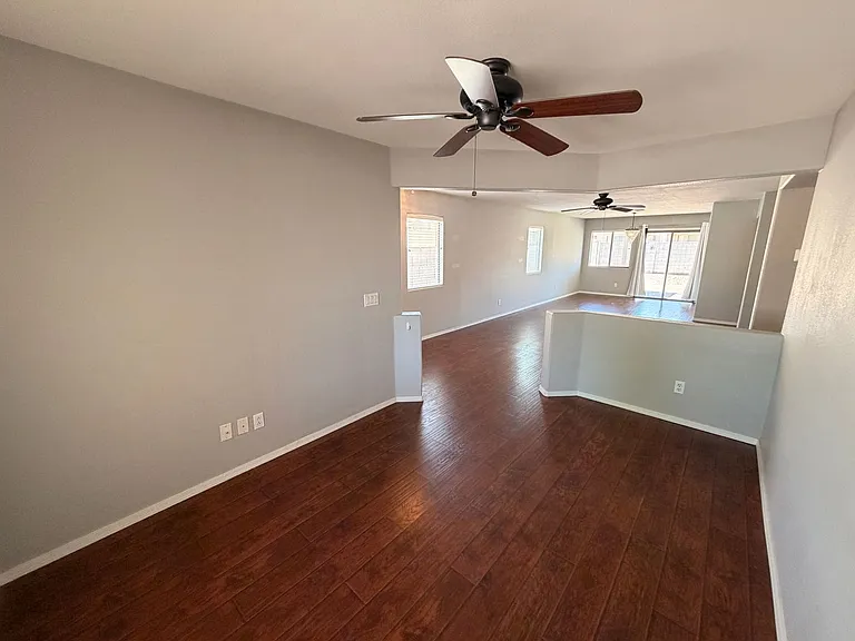 17520 W Watson Ln — Photo 6
