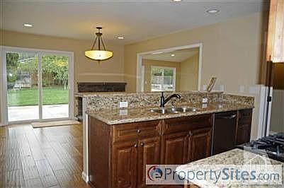 3rd image of 2879 Cottonwood Ct