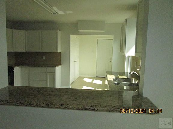 4th image of 5901 Weber Ave