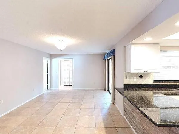 115 Mimosa Dr — Photo 5